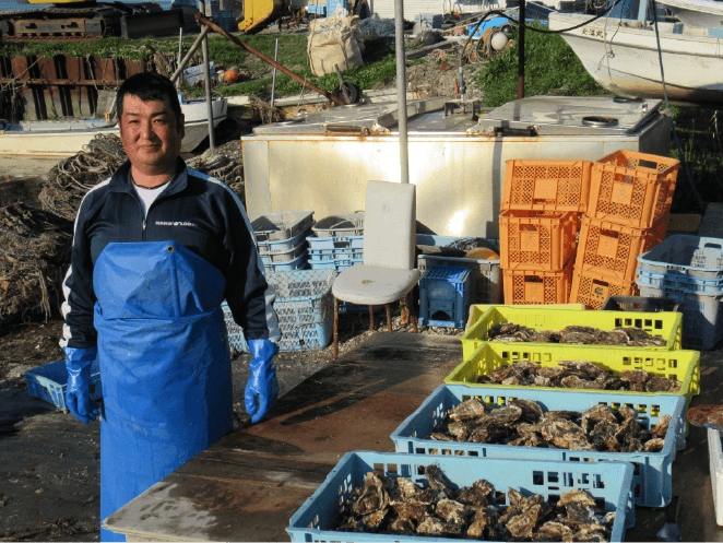 牡蠣漁師 日向さん